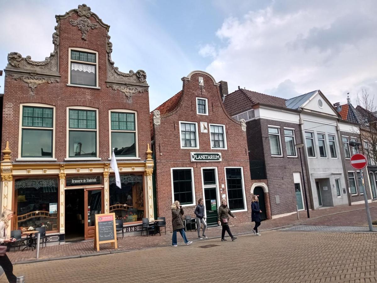 Wellnesshuis Met Hottub, Ligbad En Grote Tuin Villa Tzummarum Exterior foto